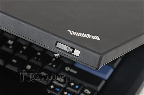 終極移動工作站 ThinkPad W500評測